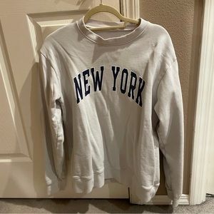 Brandy Melville New York sweatshirt